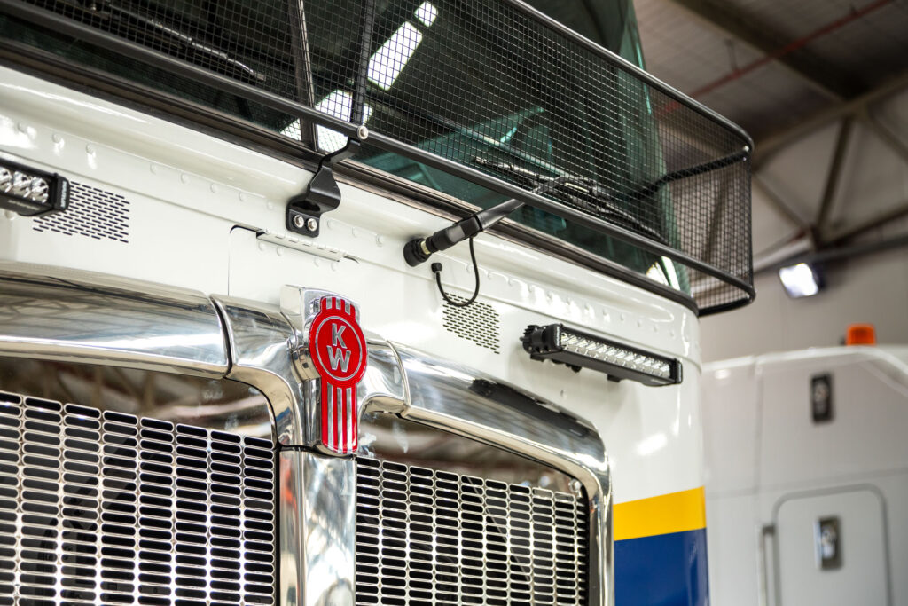 Groundlvl - AGM Kenworth Delivery - 004 - WebRes