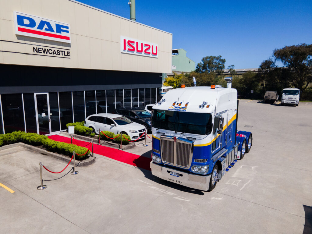 Groundlvl - AGM Kenworth Delivery - 019 - WebRes